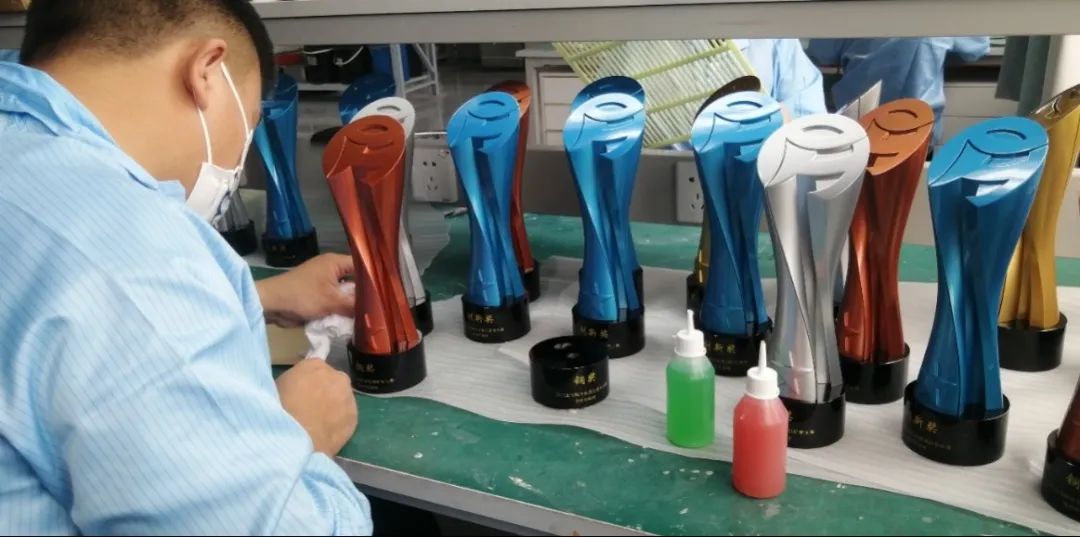 优联智造助力个性化小批量定制,速度快、质量好、更省钱