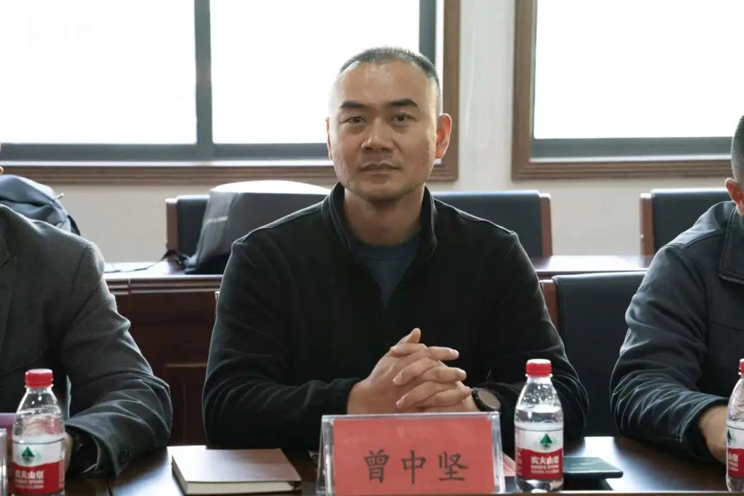 工业大型3d打印机厂家世界杯官网与湖南工业职业技术学院完成签约揭牌仪式