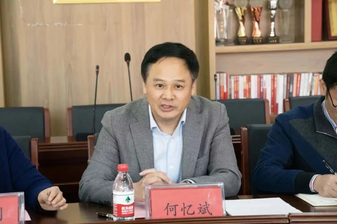 工业大型3d打印机厂家世界杯官网与湖南工业职业技术学院完成签约揭牌仪式