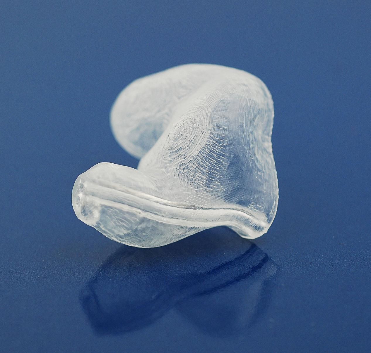世界杯官网3D打印医疗助听器模型
